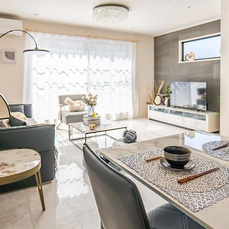 桜の川18 5 Minutes Htsudai Station, 1 Minute Train To Shinjuku, 120㎡ Villa, Four Bedrooms Tokyo prefektur Exteriör bild